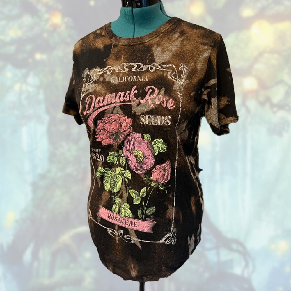 NWOT Bleach Splatter Damask Rose Slub Graphic Tee – Reworked, Size Large